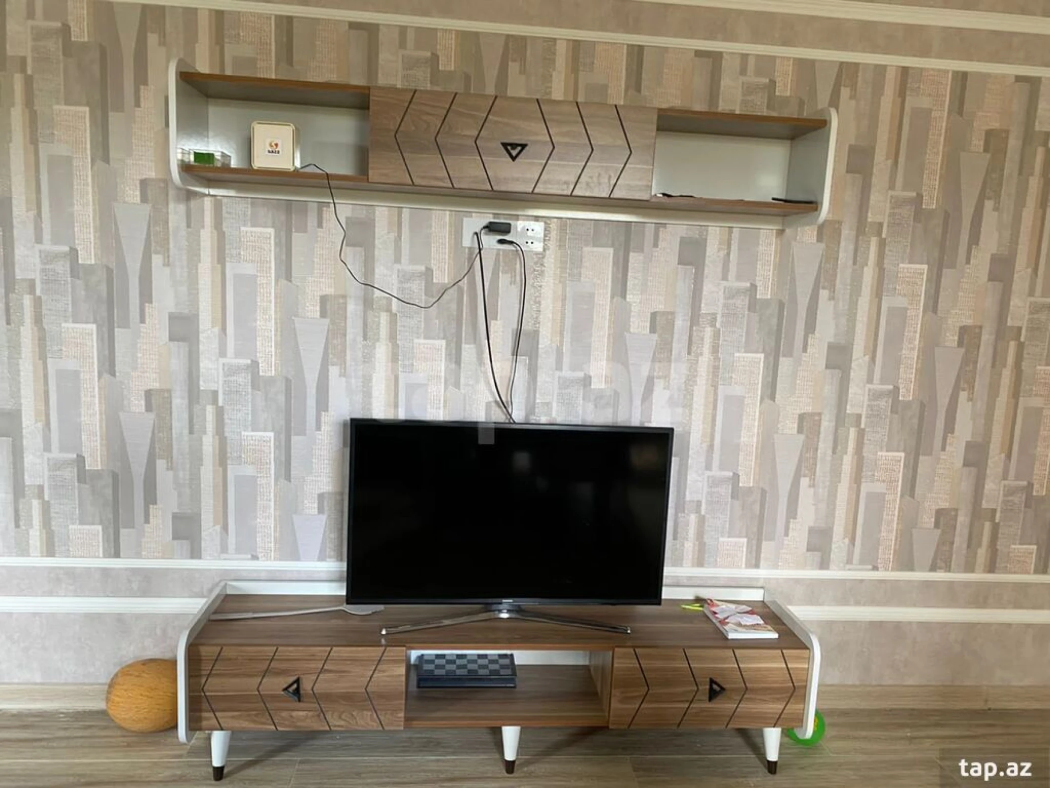 Satılır 5 otaqlı həyət evi 360 m²