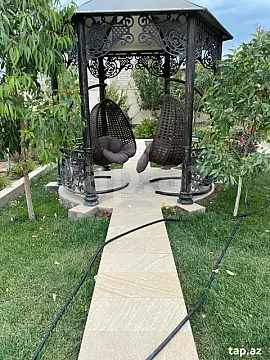 Satılır 5 otaqlı həyət evi 360 m²