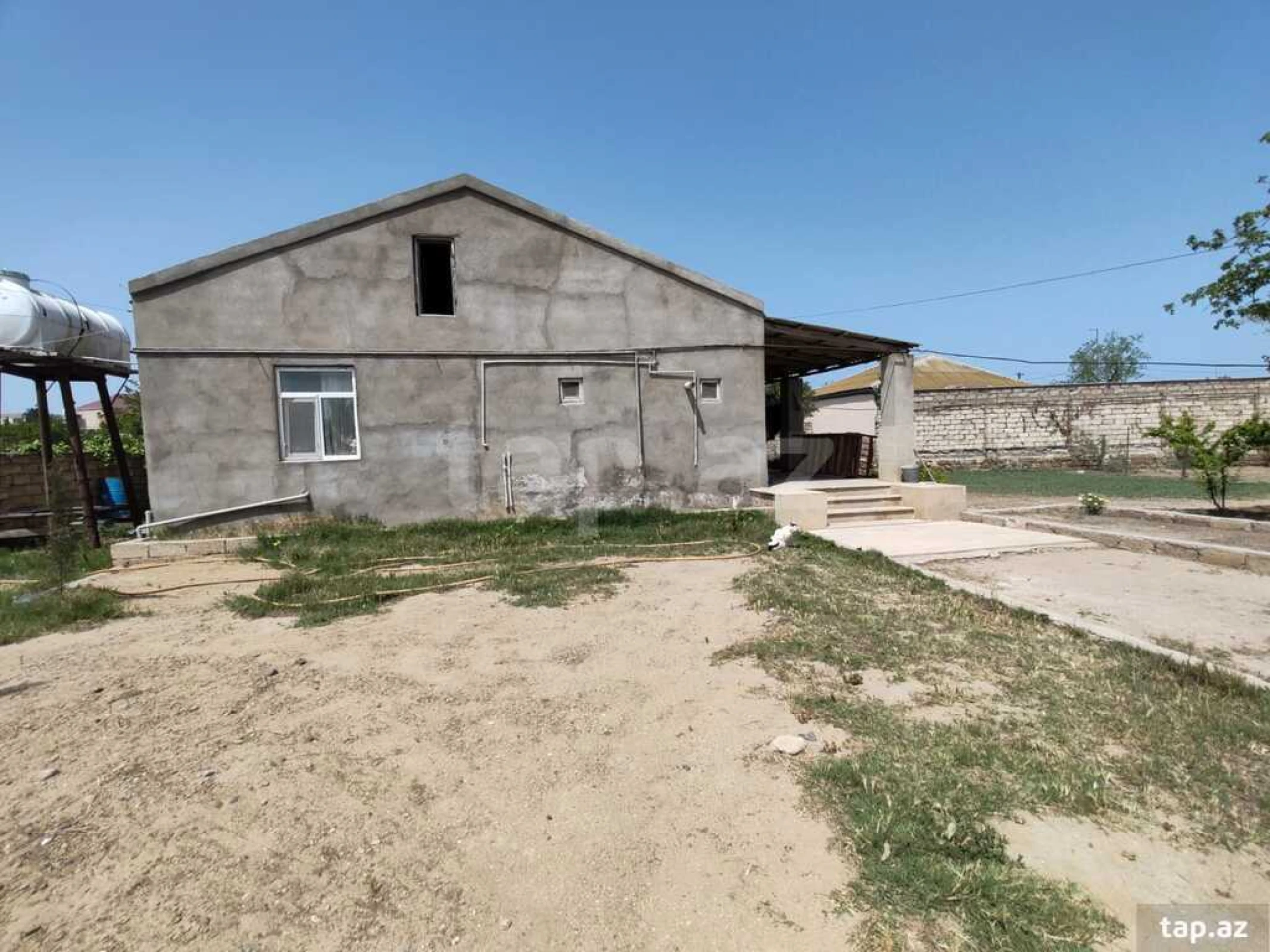 Satılır 3 otaqlı həyət evi