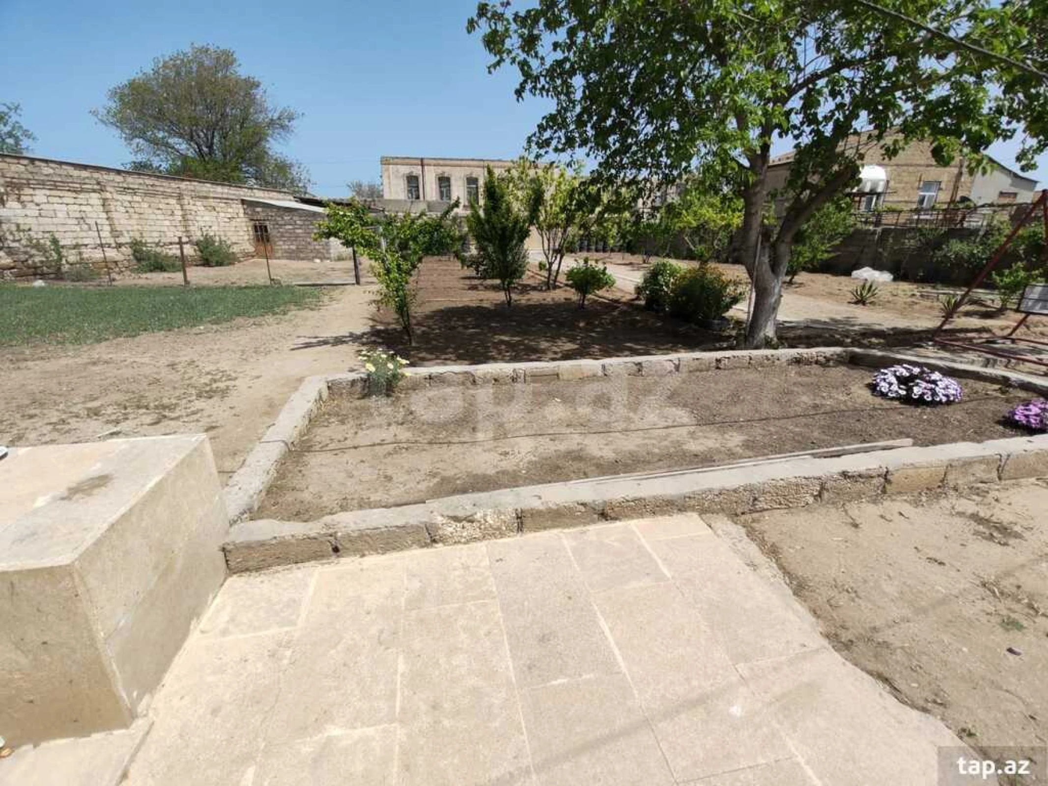 Satılır 3 otaqlı həyət evi