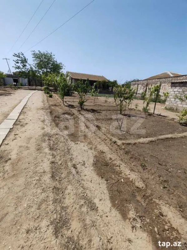 Satılır 3 otaqlı həyət evi