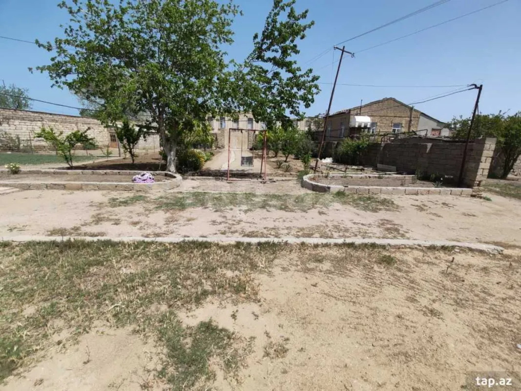 Satılır 3 otaqlı həyət evi