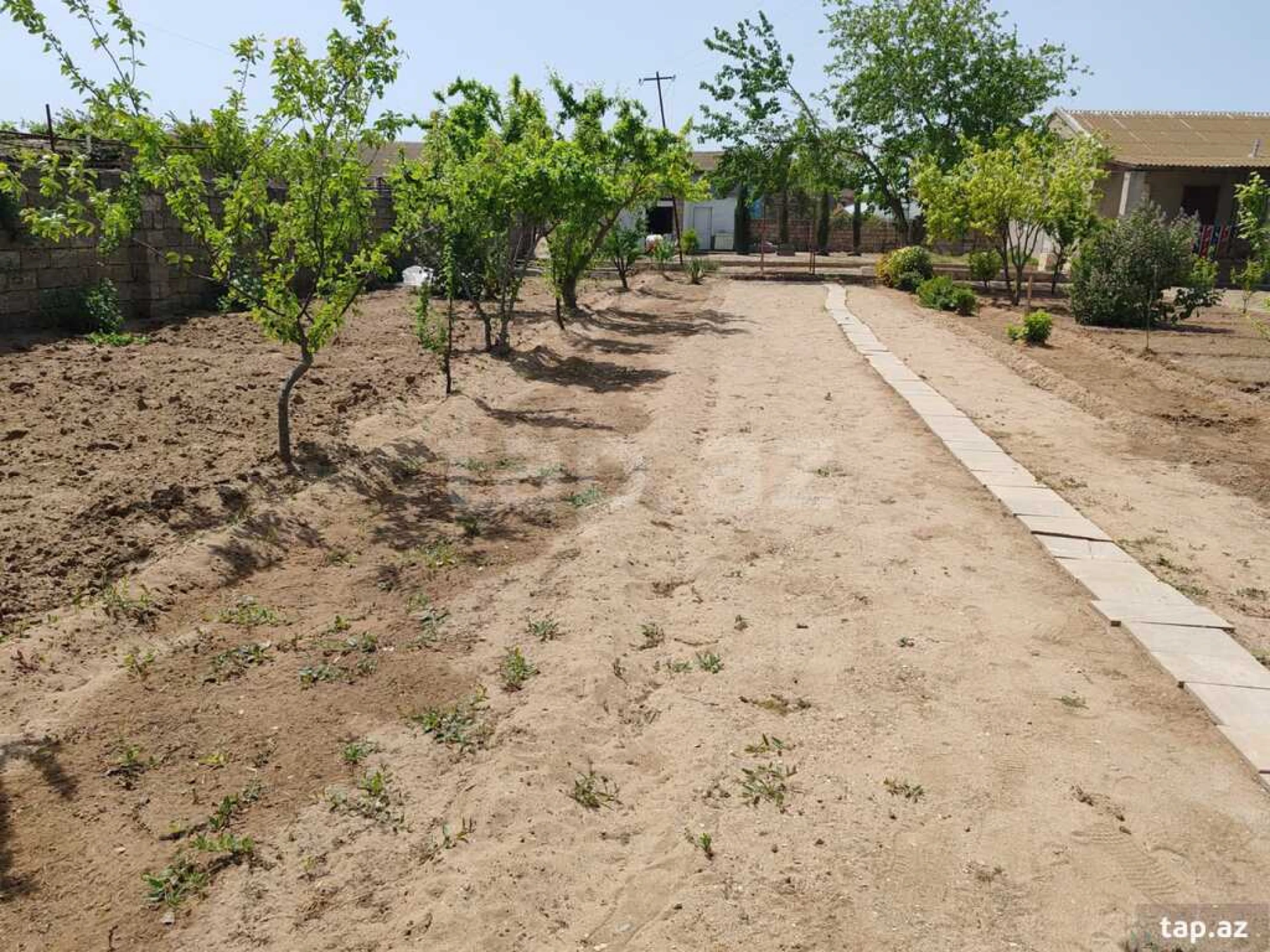 Satılır 3 otaqlı həyət evi