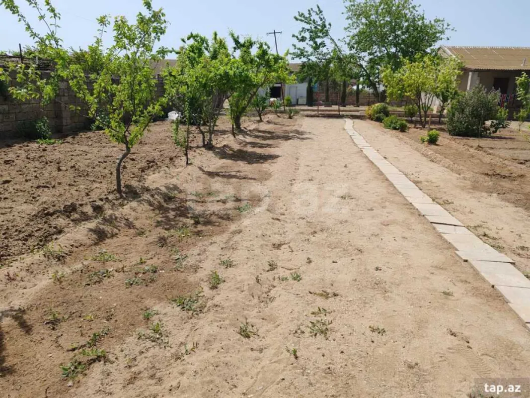 Satılır 3 otaqlı həyət evi