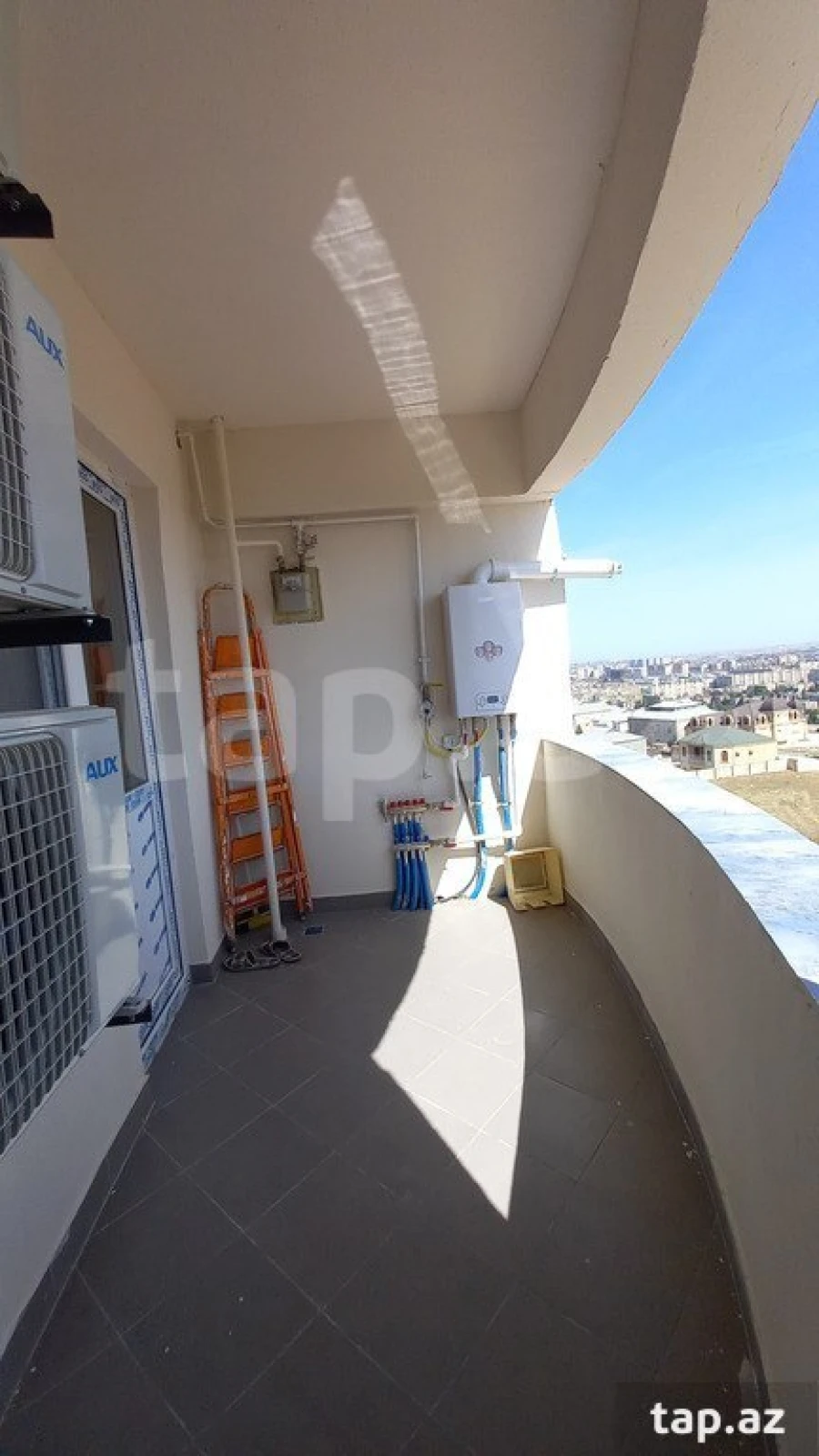 Satılır 2 otaqlı yeni tikili 74 m²