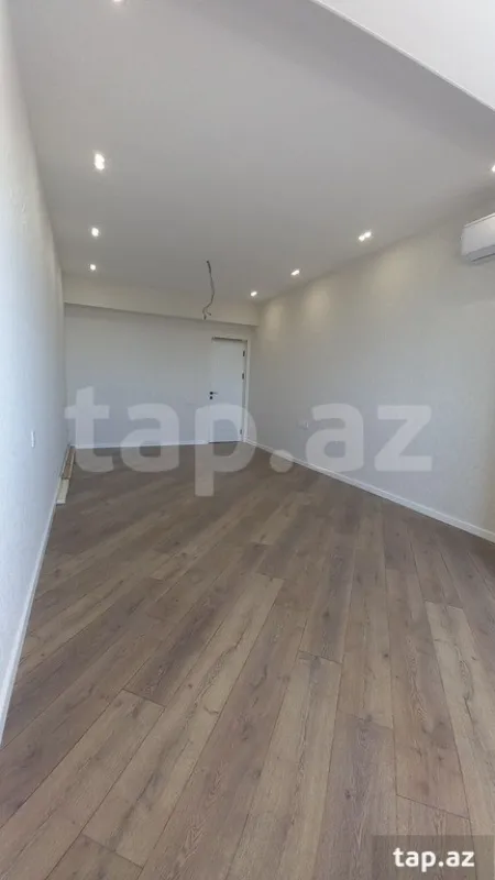 Satılır 2 otaqlı yeni tikili 74 m²