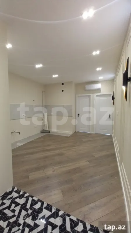 Satılır 2 otaqlı yeni tikili 74 m²