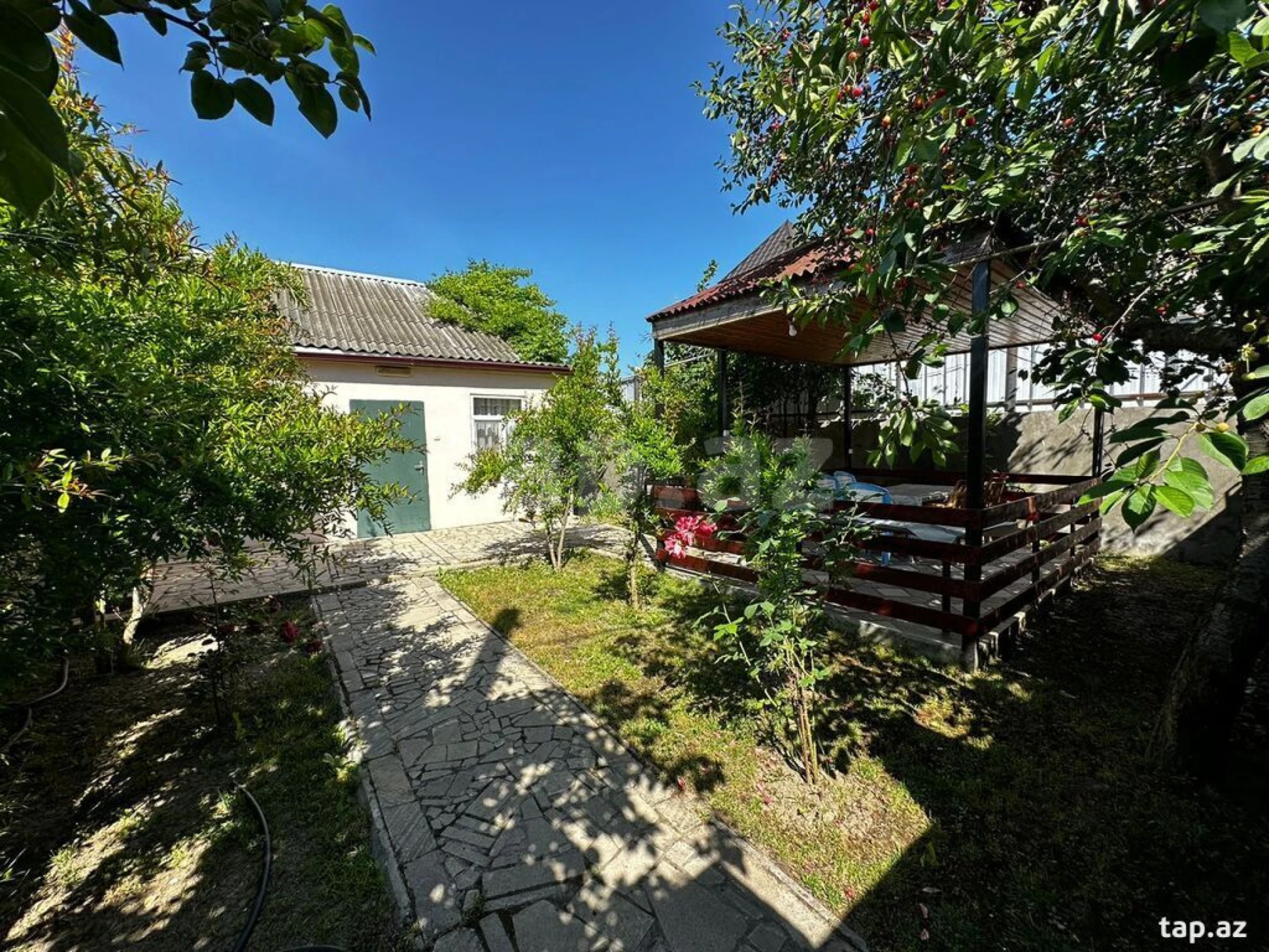 Kirayə verilir 2 otaqlı həyət evi