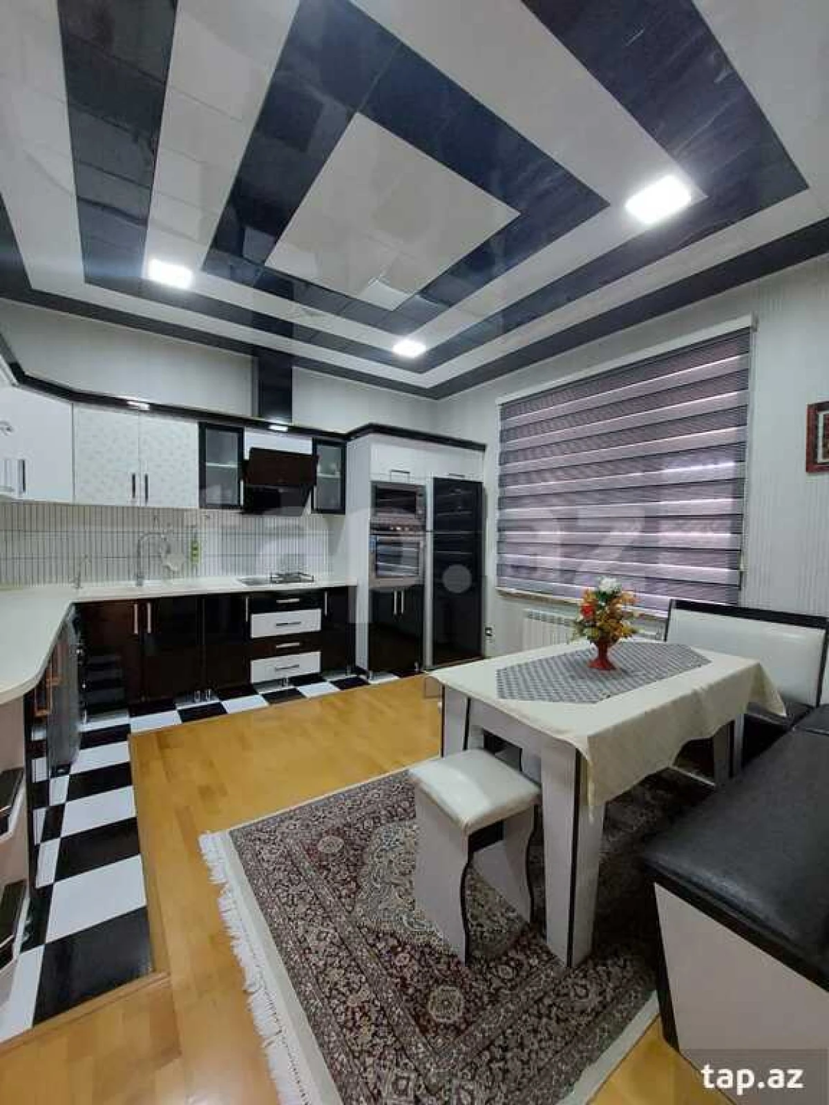 Kirayə verilir 4 otaqlı həyət evi