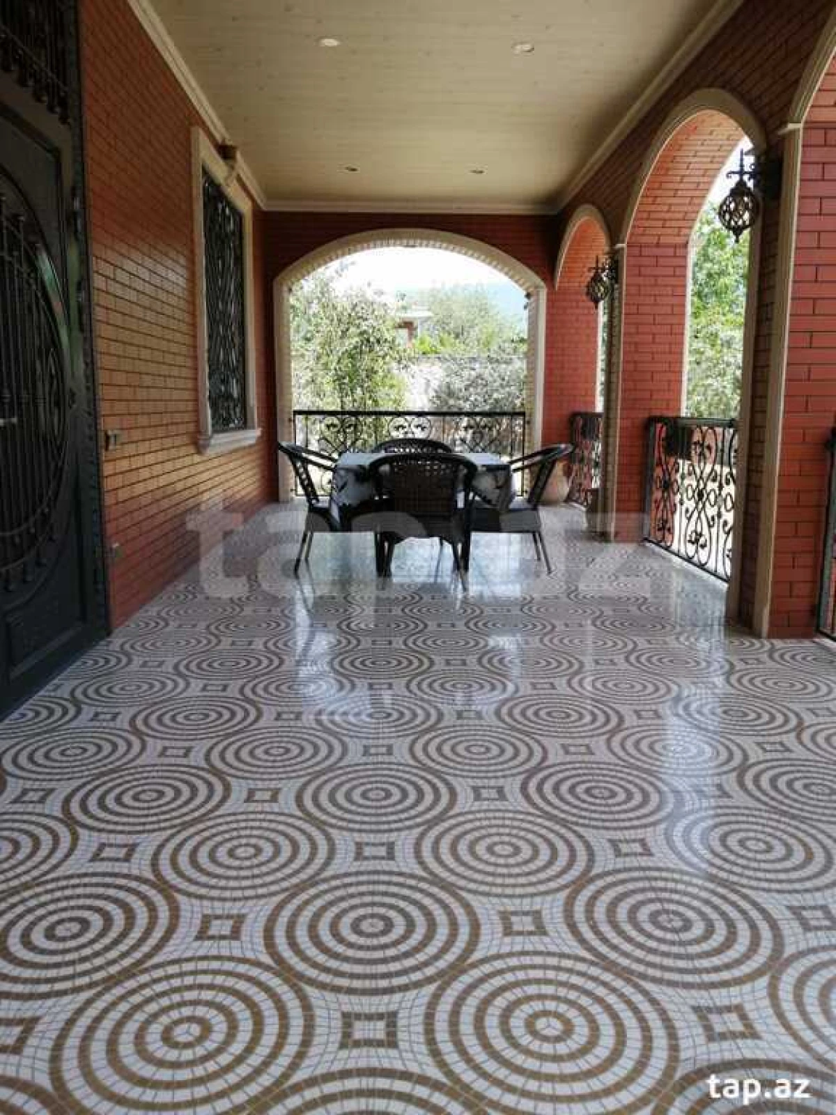 Kirayə verilir 4 otaqlı həyət evi