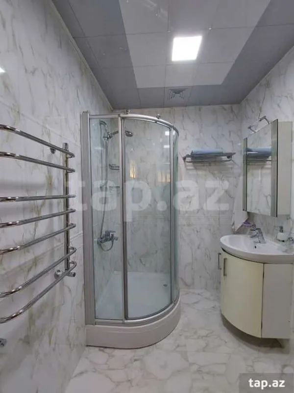 Kirayə verilir 4 otaqlı həyət evi