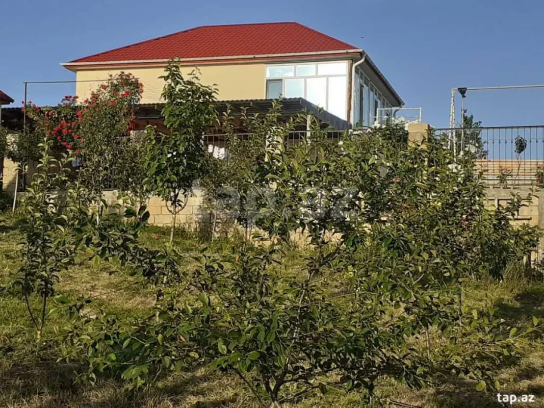 Kirayə verilir 5 otaqlı həyət evi 140 m²