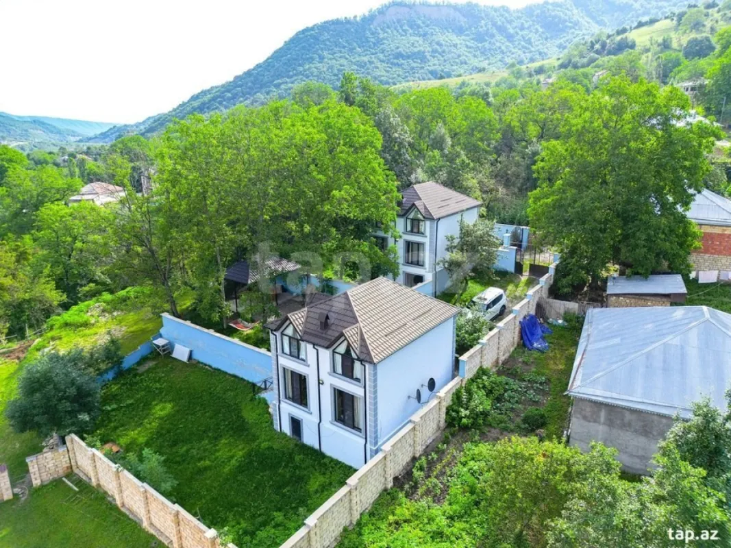 Kirayə verilir 3 otaqlı həyət evi