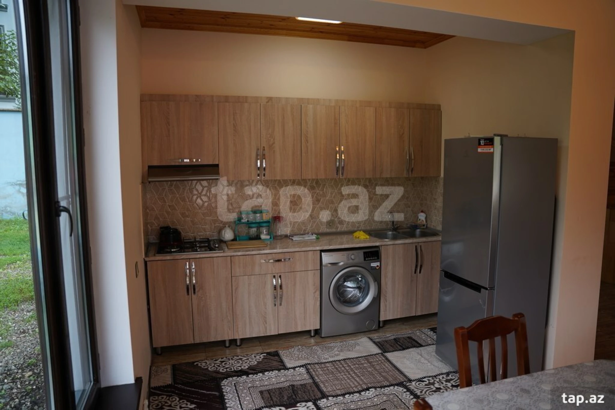 Kirayə verilir 3 otaqlı həyət evi