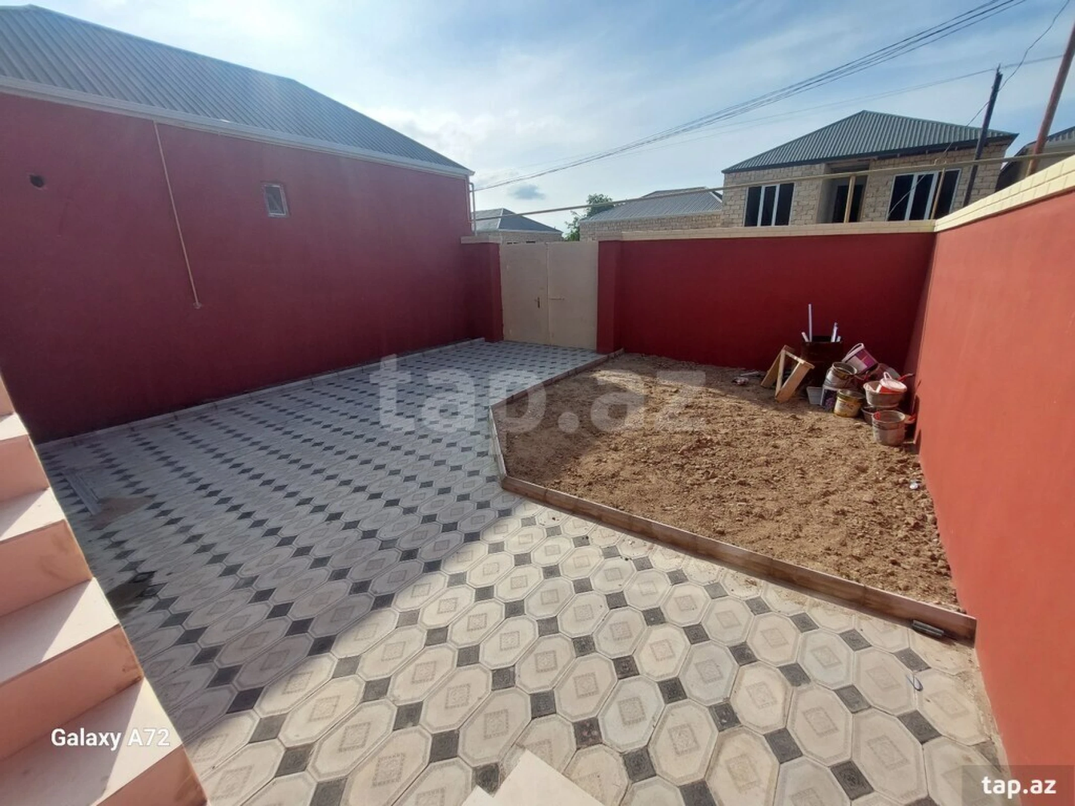 Satılır 3 otaqlı həyət evi