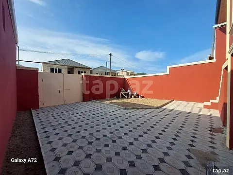 Satılır 3 otaqlı həyət evi