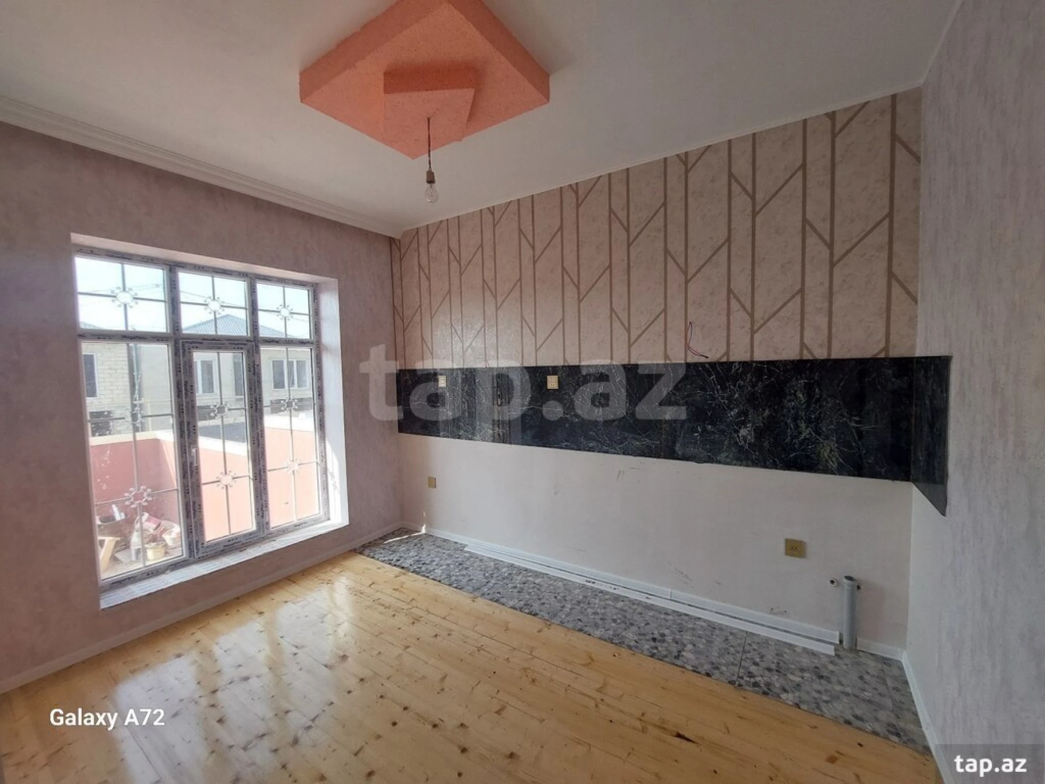 Satılır 3 otaqlı həyət evi