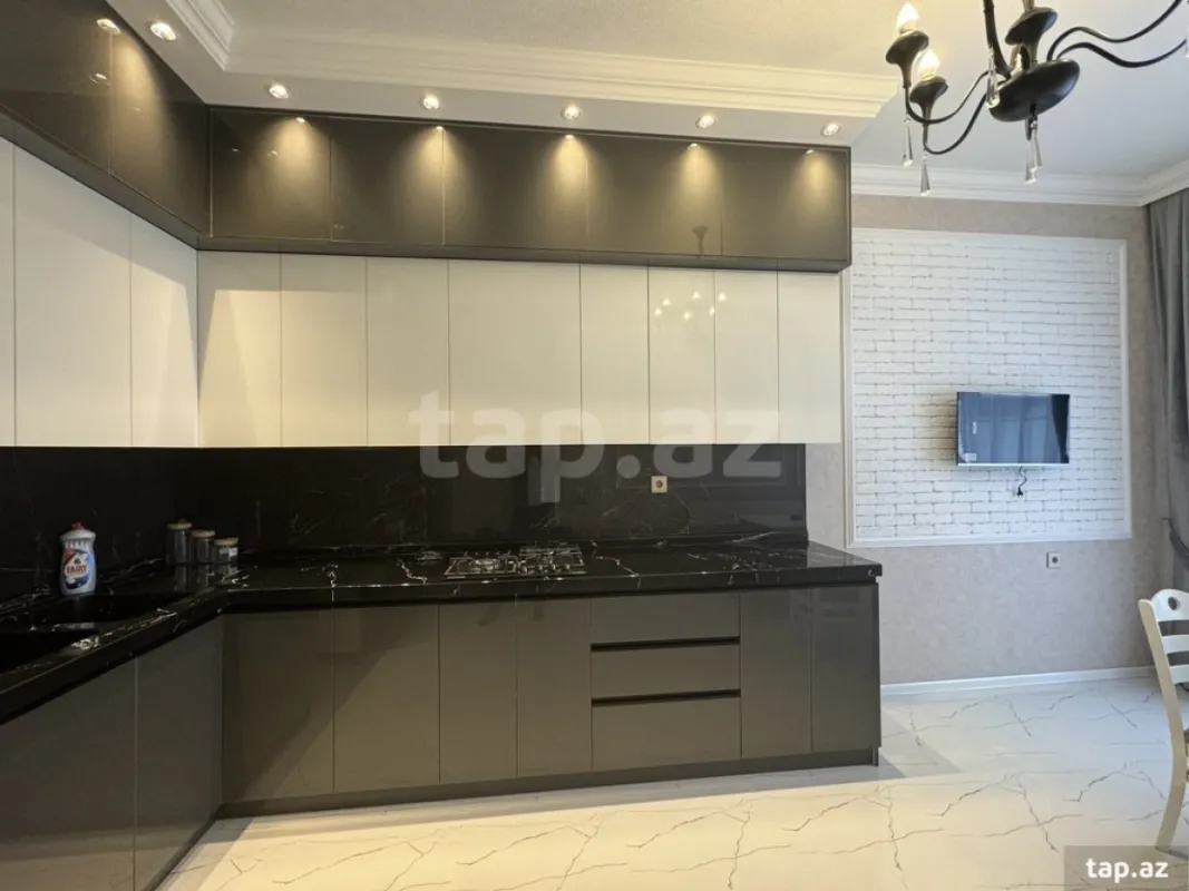 Kirayə verilir 4 otaqlı həyət evi