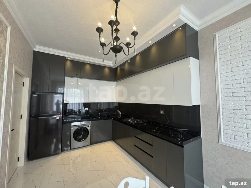 Kirayə verilir 4 otaqlı həyət evi