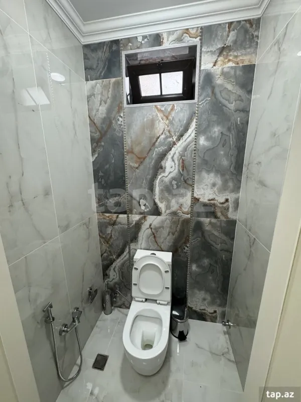 Kirayə verilir 4 otaqlı həyət evi