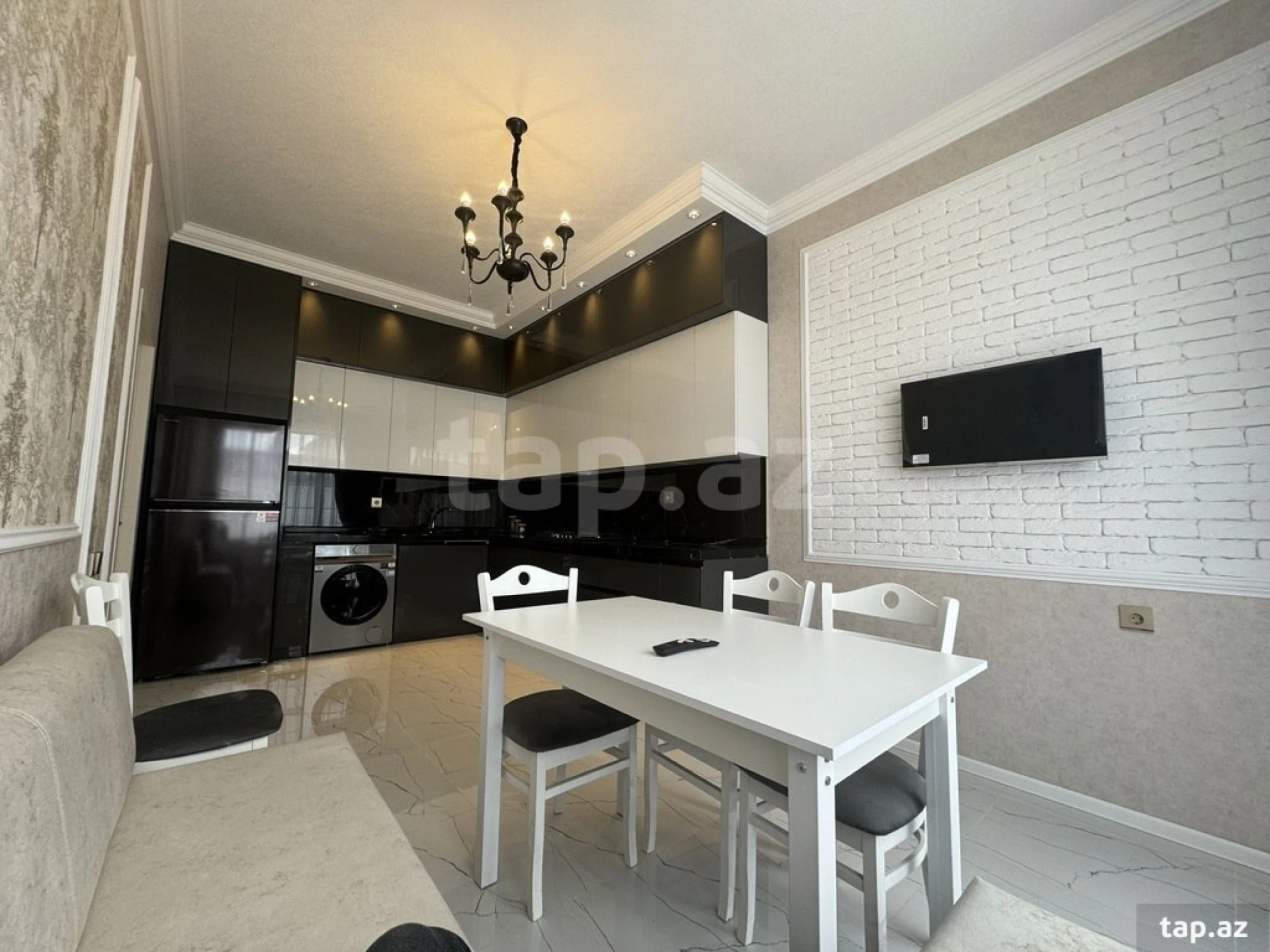 Kirayə verilir 4 otaqlı həyət evi