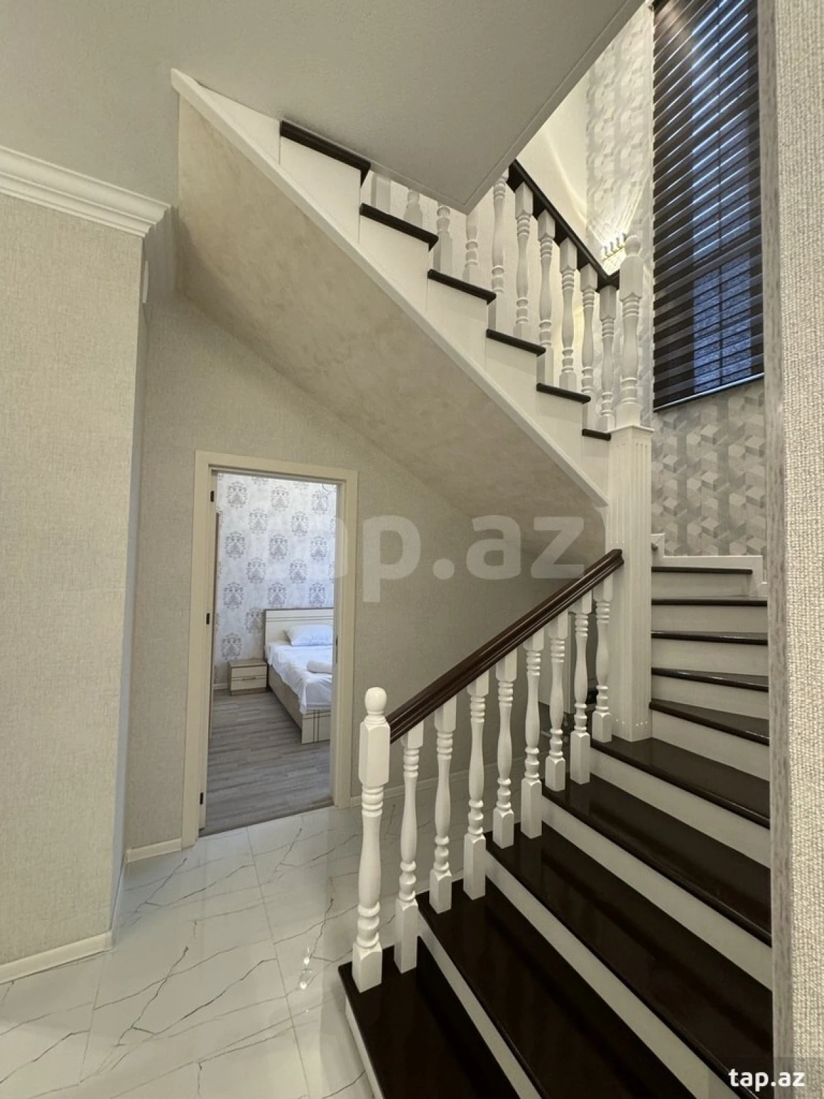 Kirayə verilir 4 otaqlı həyət evi