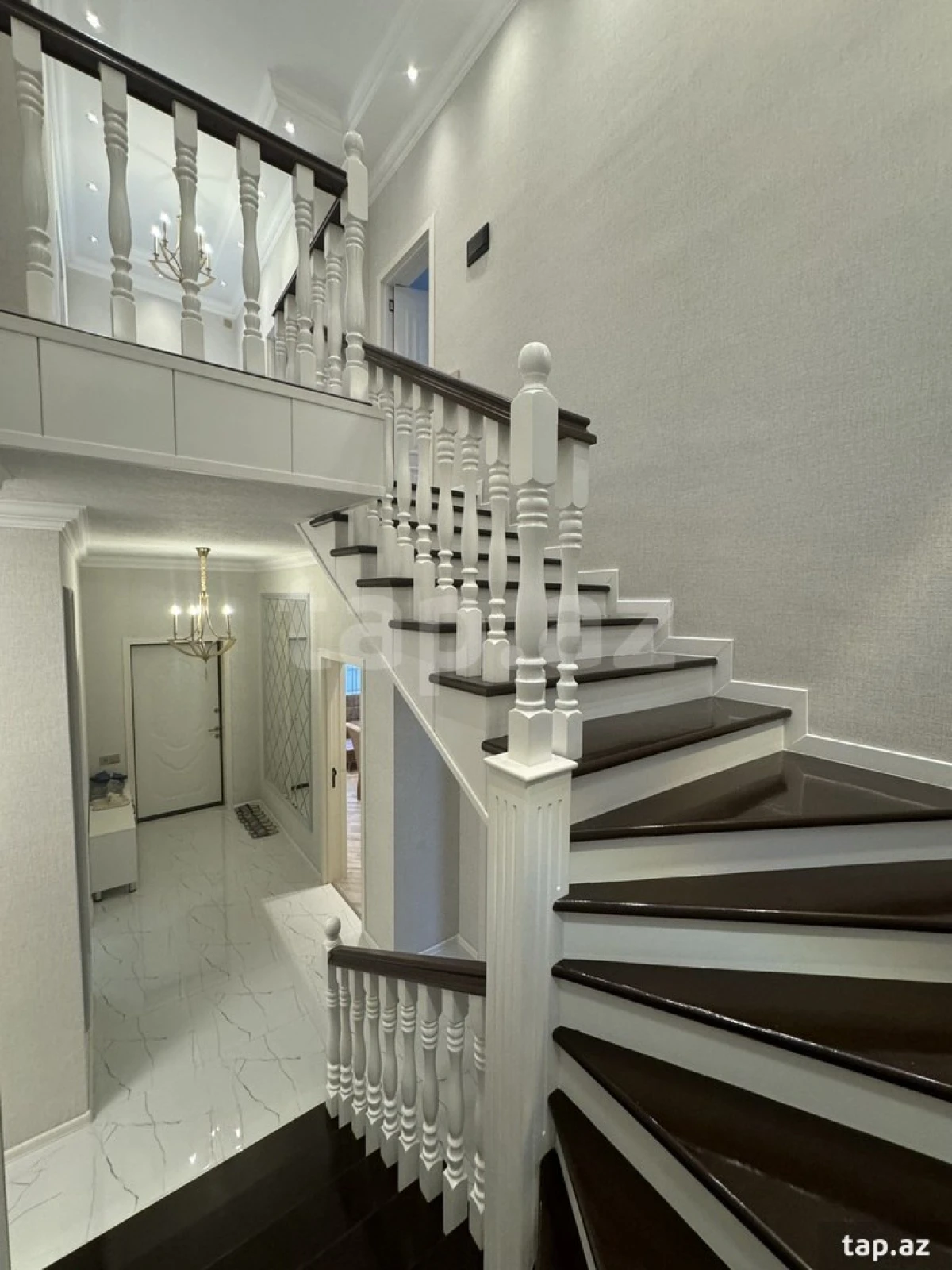 Kirayə verilir 4 otaqlı həyət evi