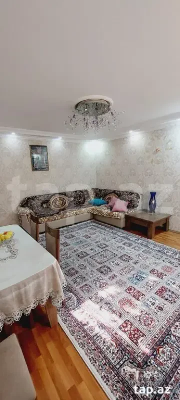 Satılır 3 otaqlı həyət evi 200 m²