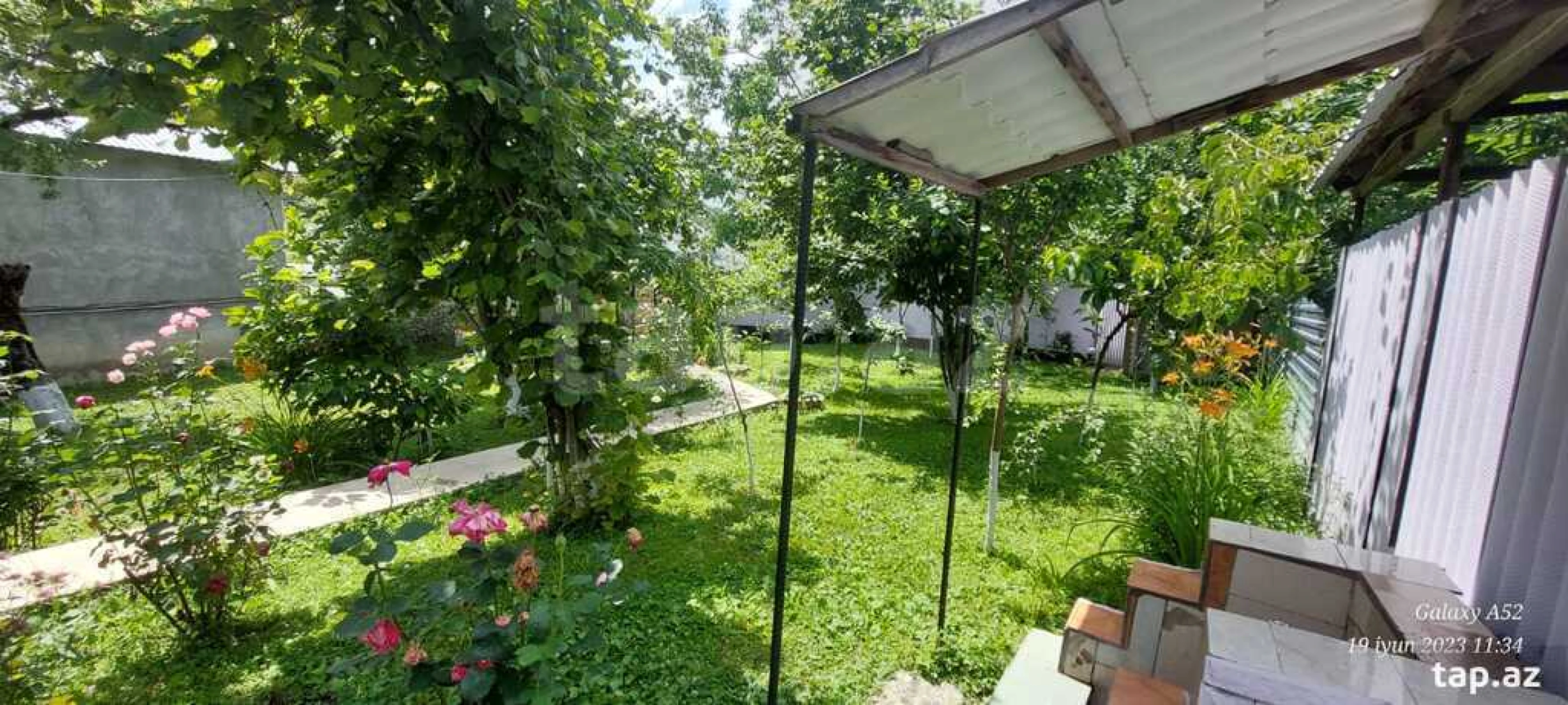 Kirayə verilir 3 otaqlı həyət evi