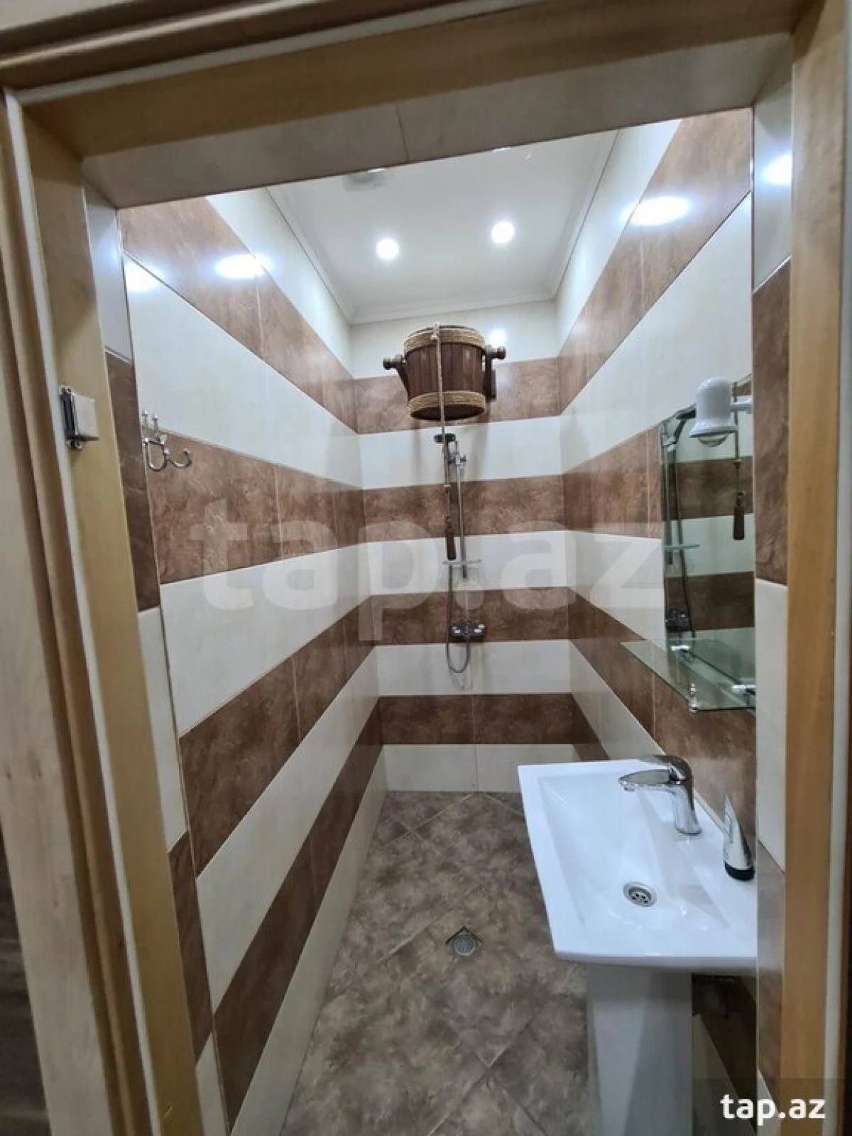 Kirayə verilir 4 otaqlı həyət evi 300 m²