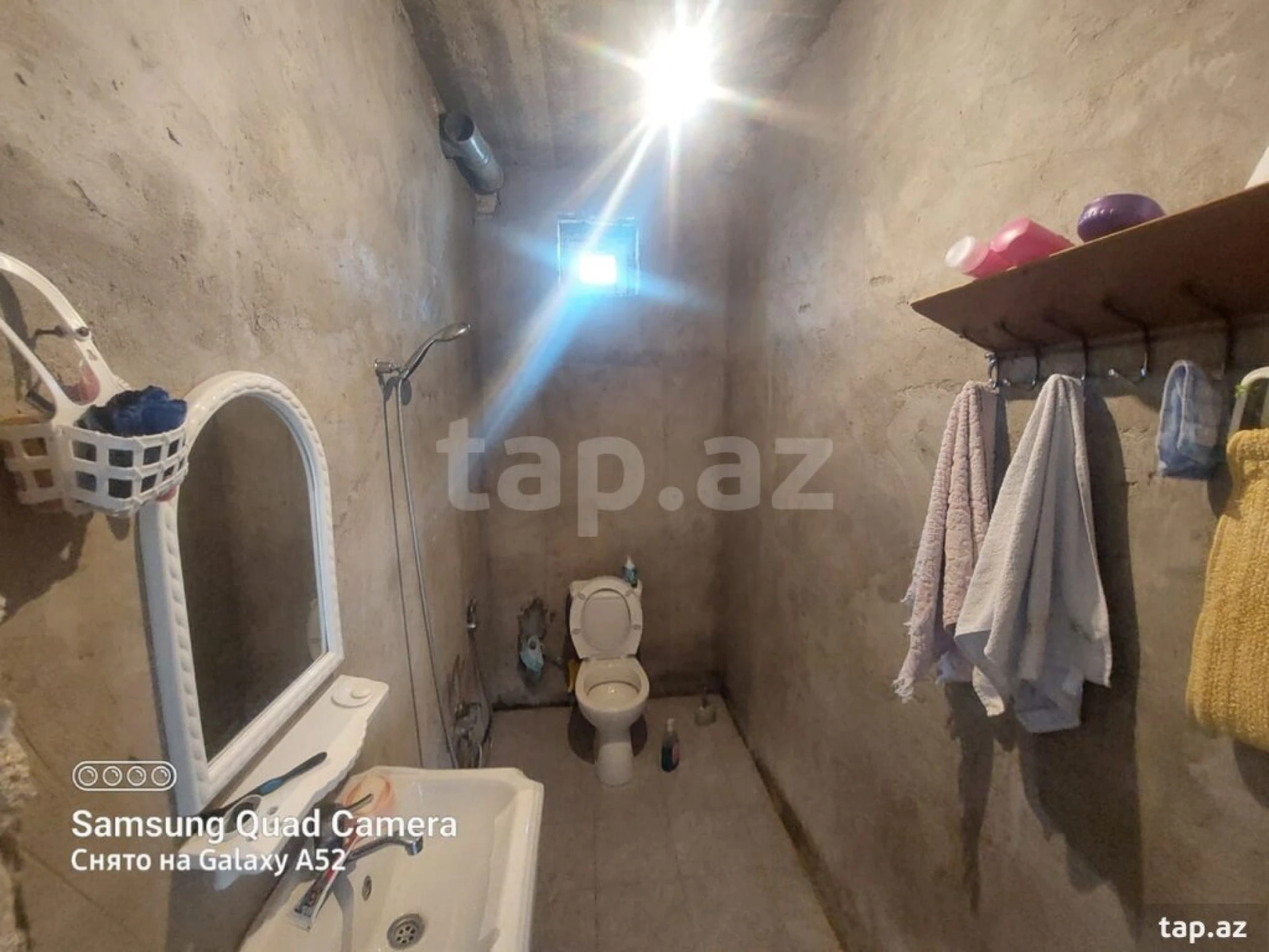 Satılır 7 otaqlı həyət evi