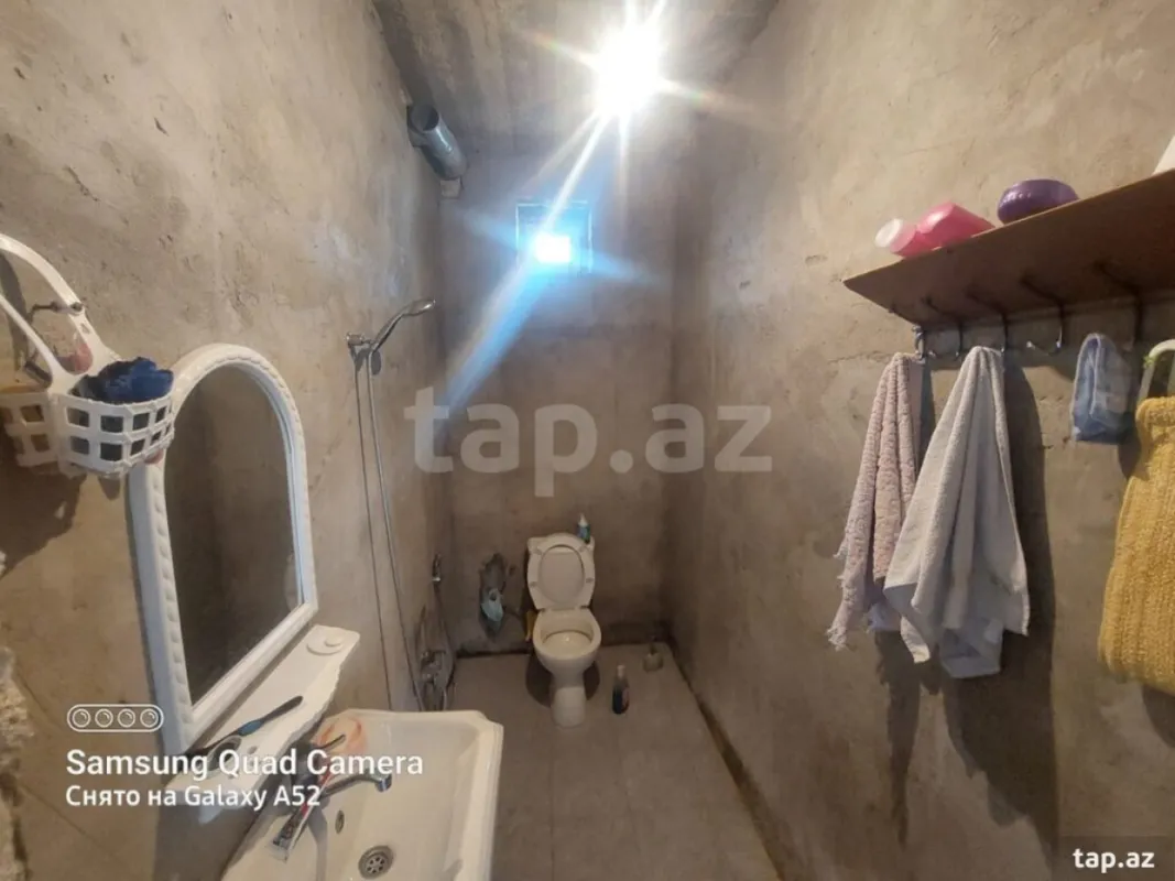 Satılır 7 otaqlı həyət evi