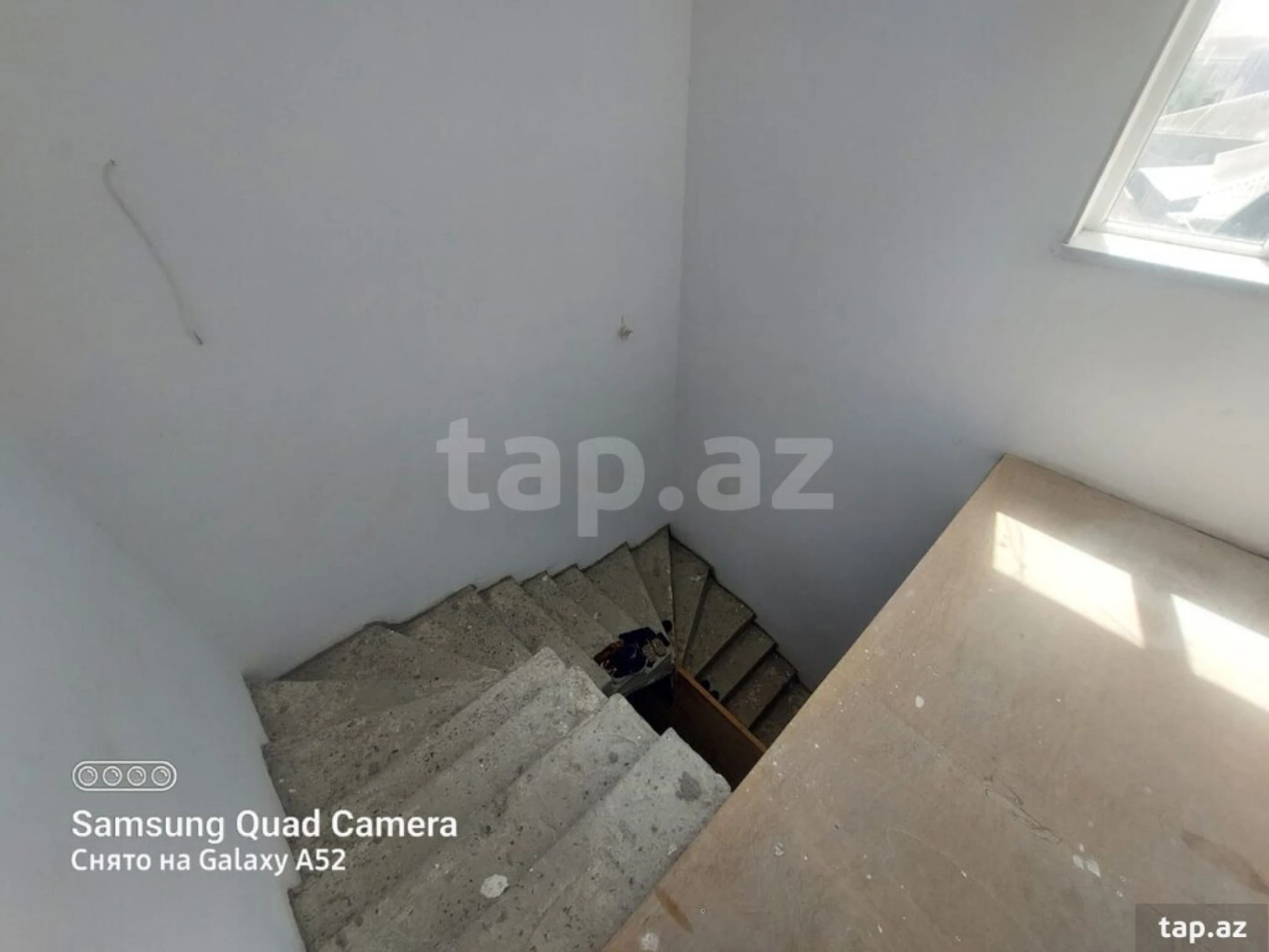 Satılır 7 otaqlı həyət evi