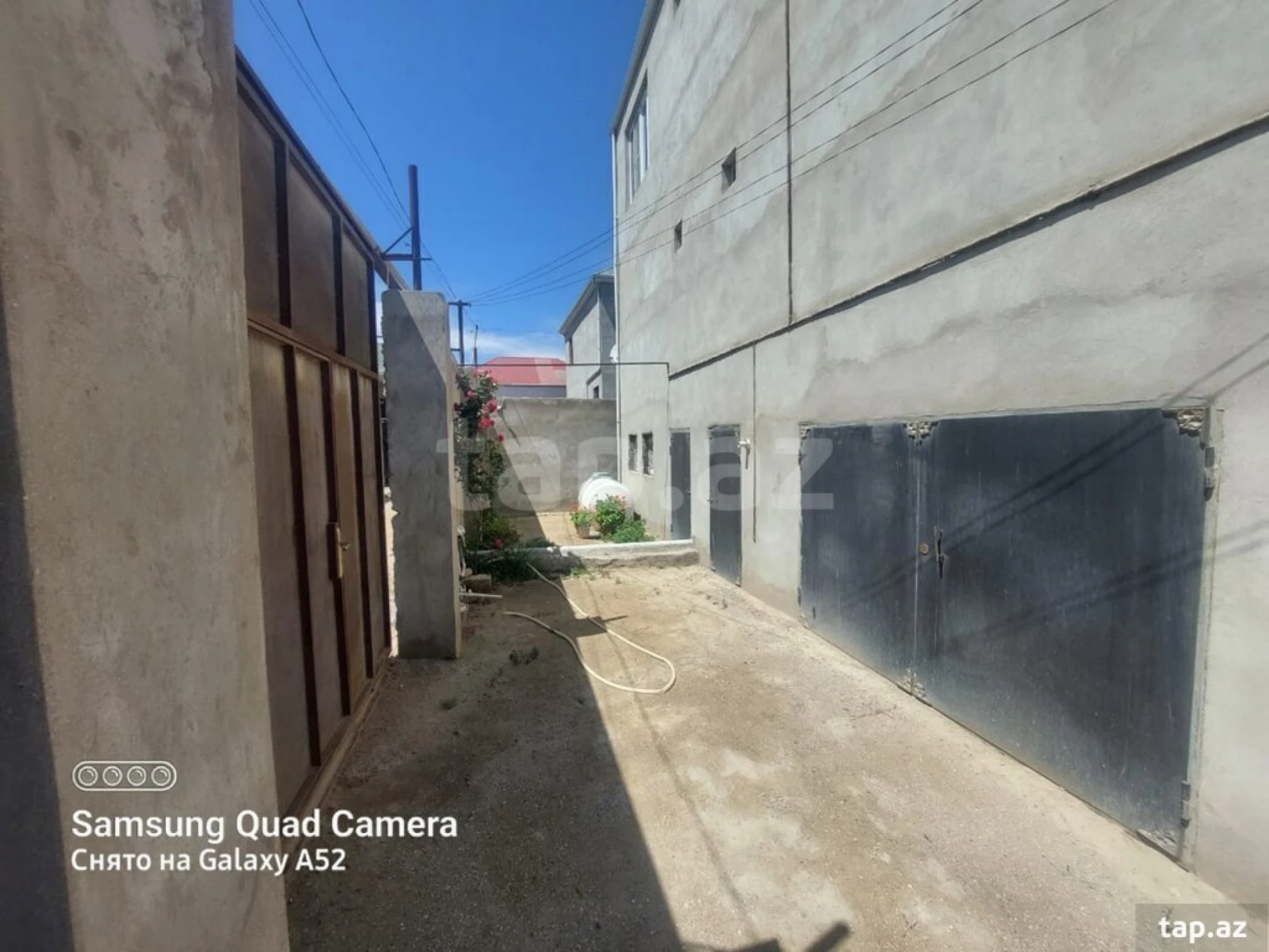 Satılır 7 otaqlı həyət evi