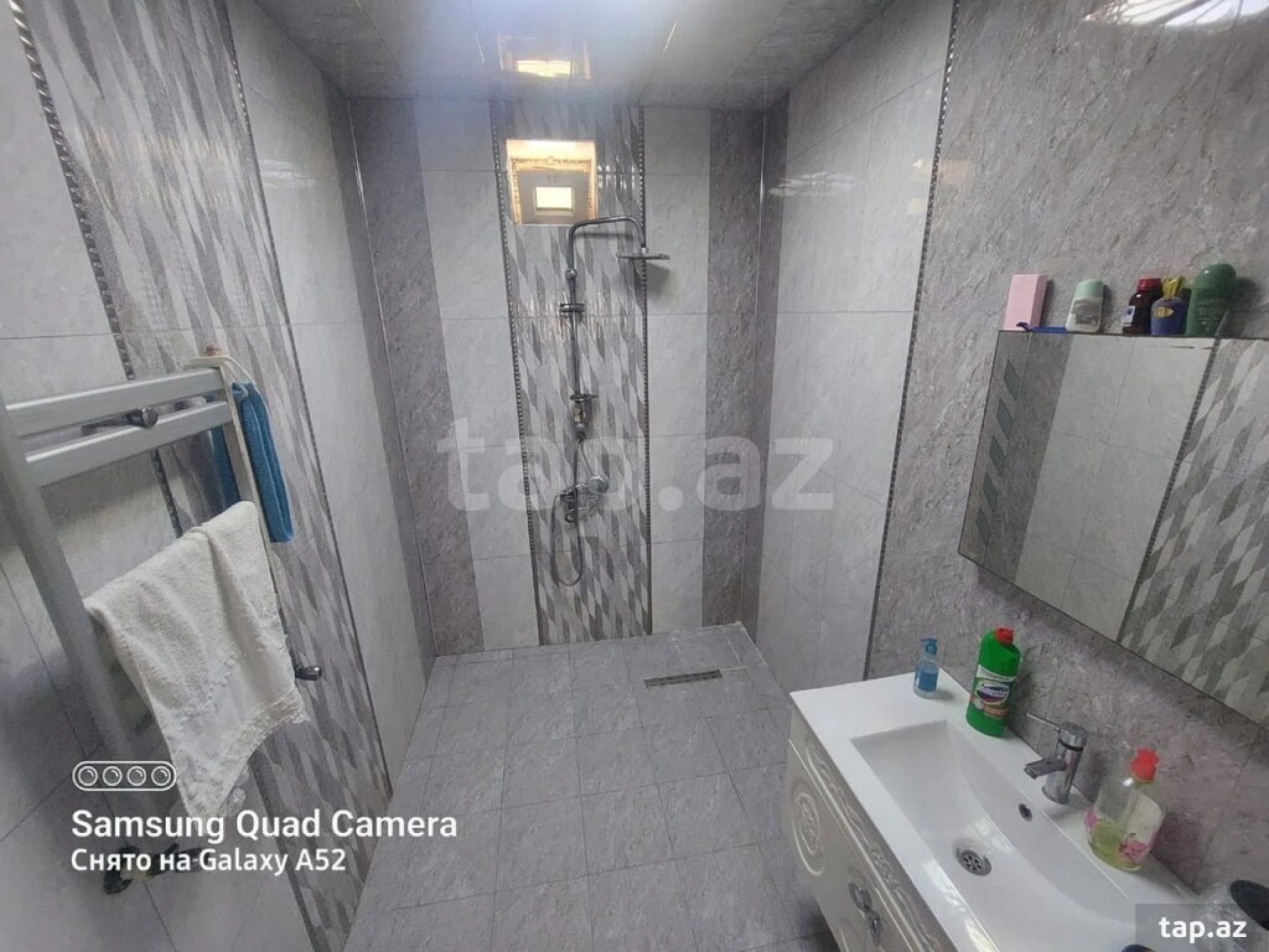 Satılır 7 otaqlı həyət evi