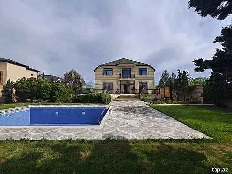 Kirayə verilir 10 otaqlı həyət evi 300 m² — Bakı 10 otaq 300.00 m²