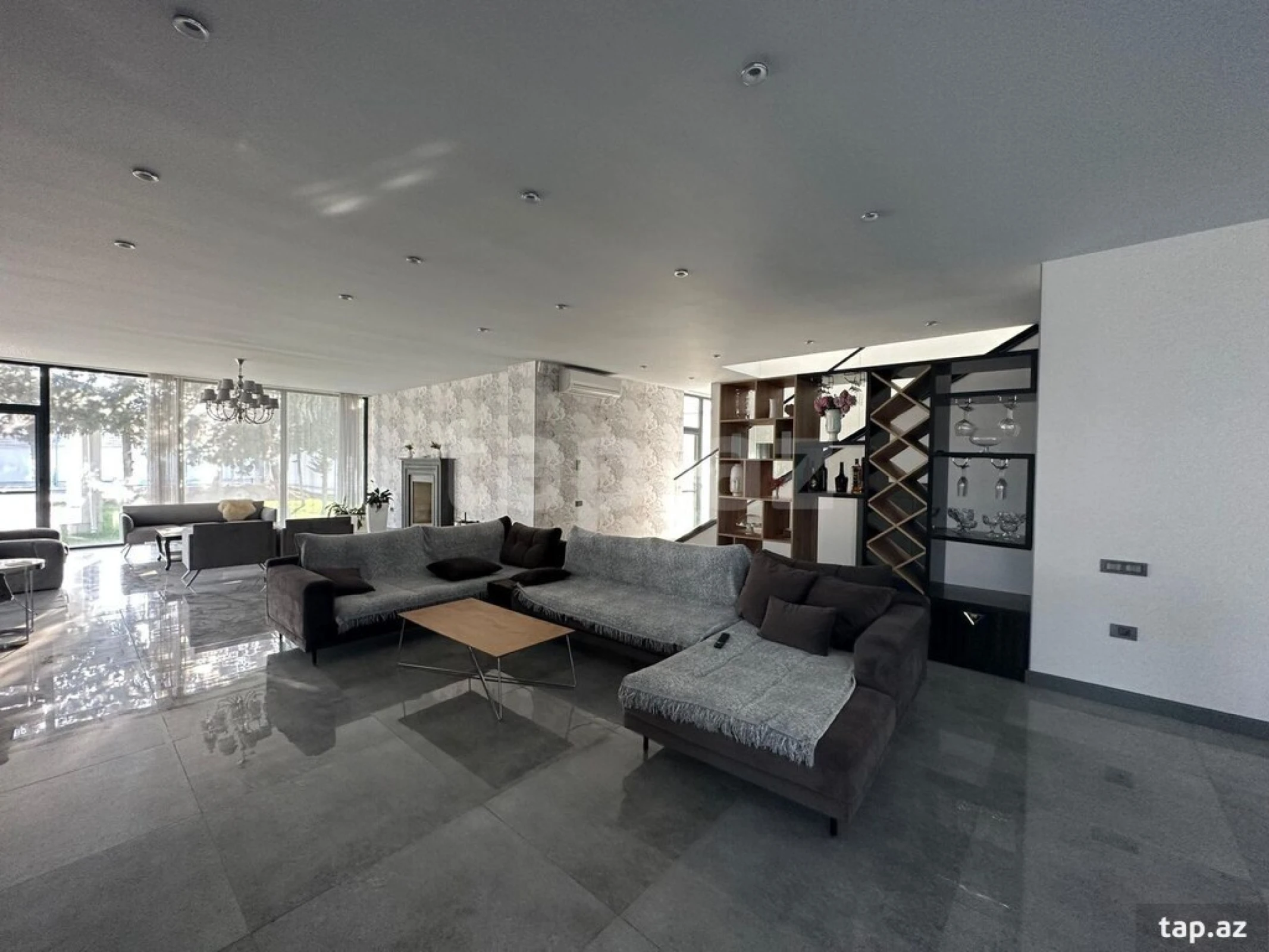 Kirayə verilir 4 otaqlı həyət evi 300 m²