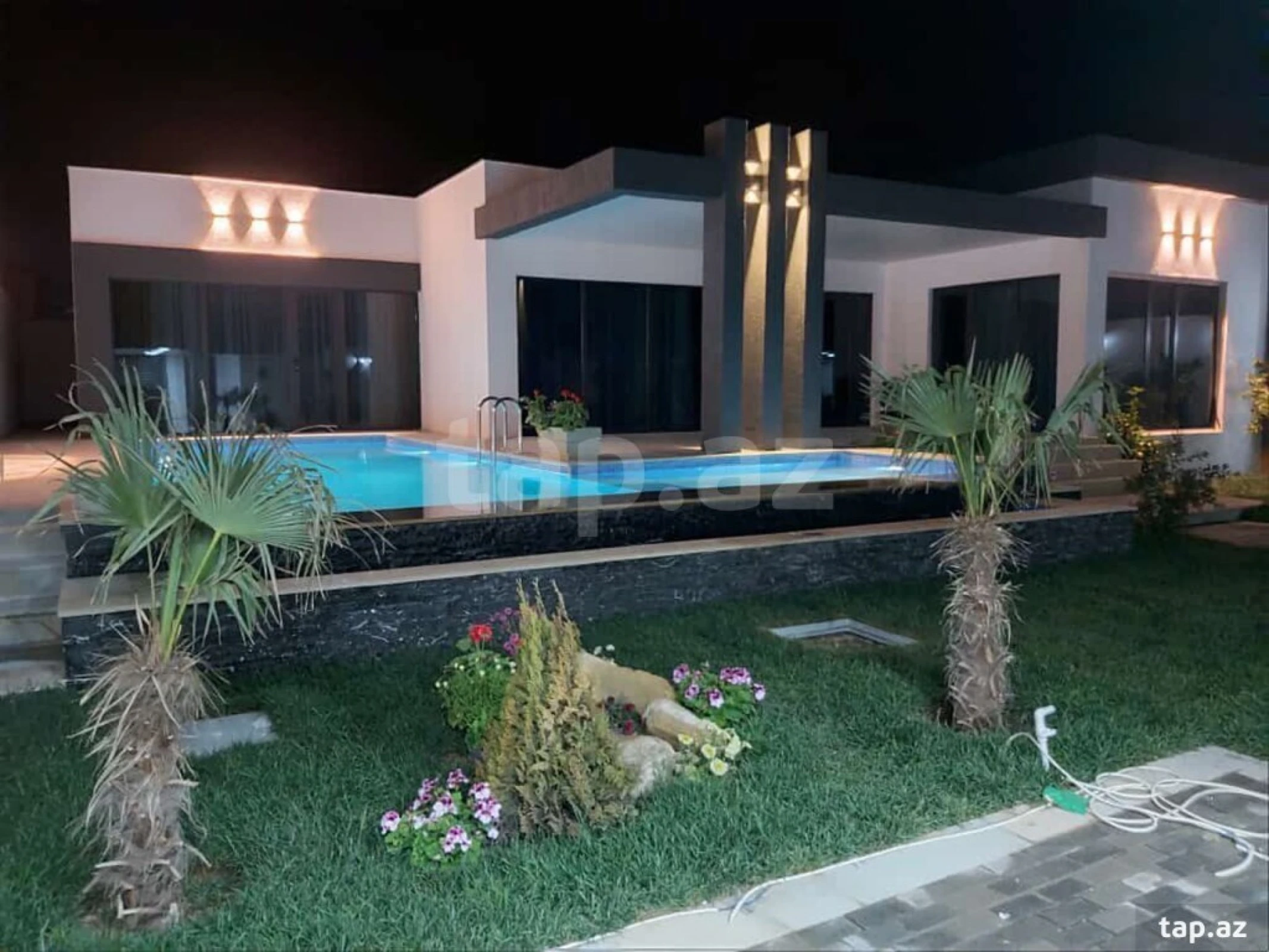 Kirayə verilir 4 otaqlı həyət evi 300 m²