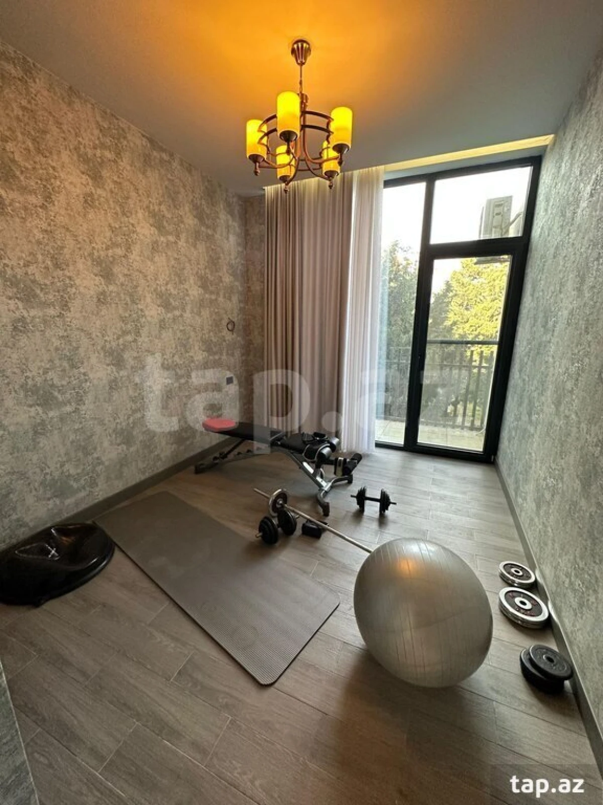 Kirayə verilir 4 otaqlı həyət evi 300 m²