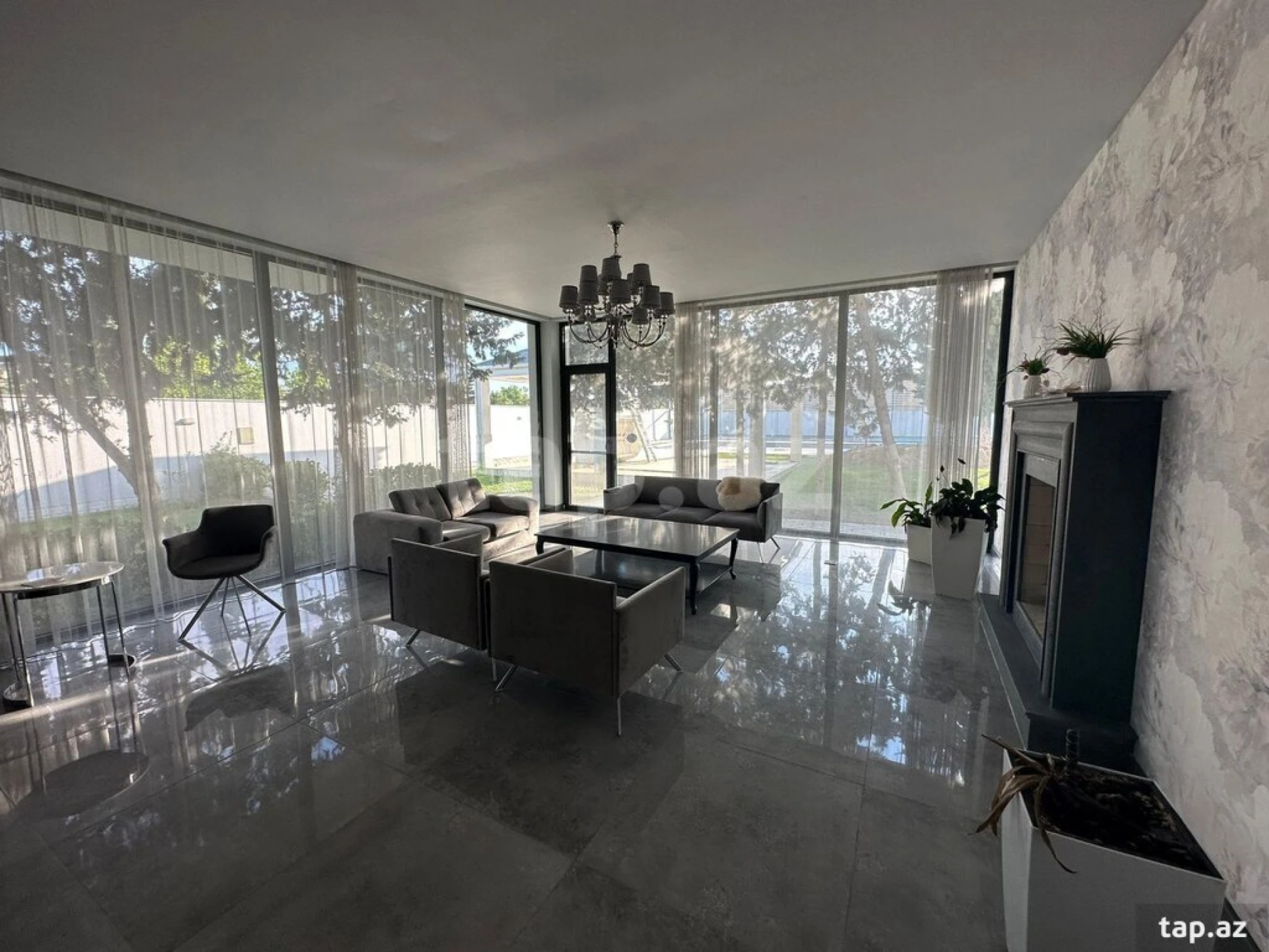 Kirayə verilir 4 otaqlı həyət evi 300 m²