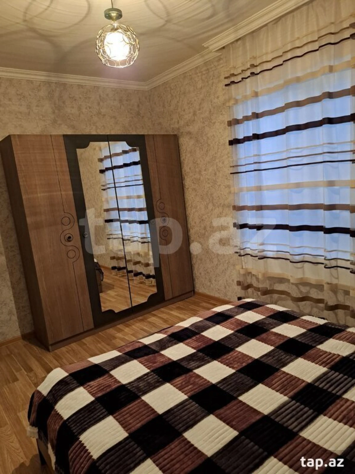 Kirayə verilir 4 otaqlı həyət evi