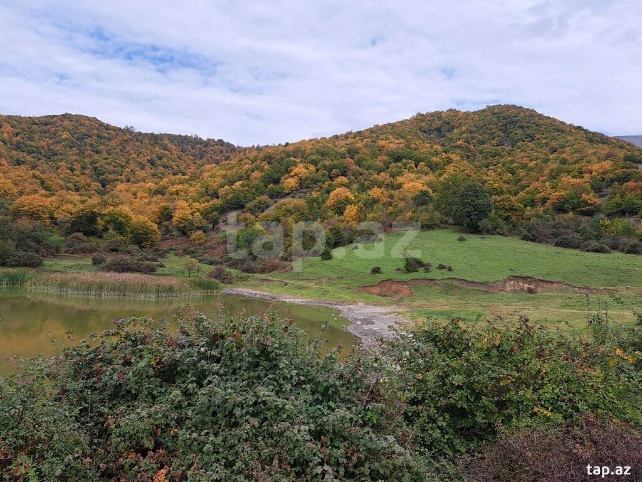 Kirayə verilir 4 otaqlı həyət evi