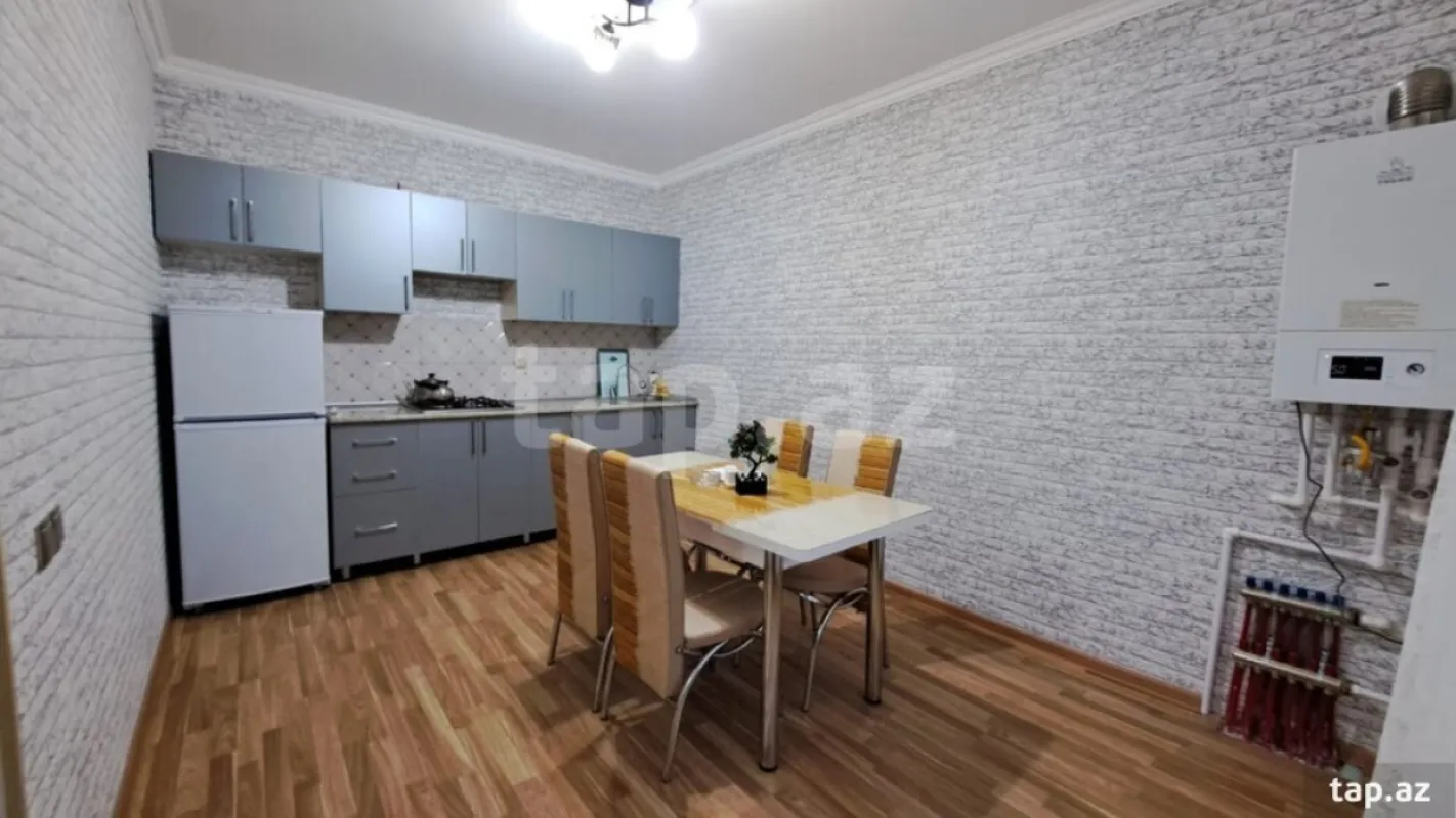 Kirayə verilir 4 otaqlı həyət evi