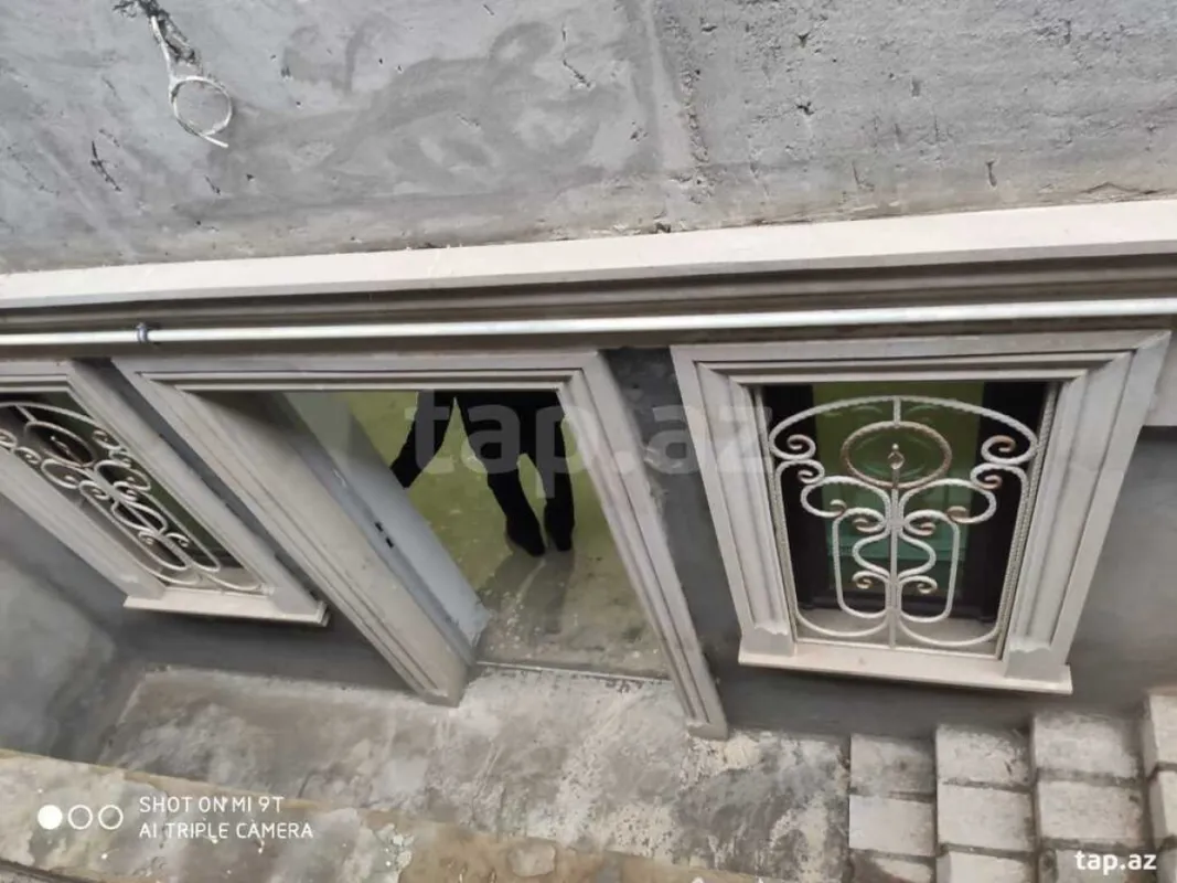 Satılır 4 otaqlı həyət evi