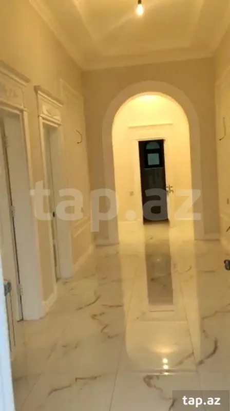 Satılır 4 otaqlı həyət evi