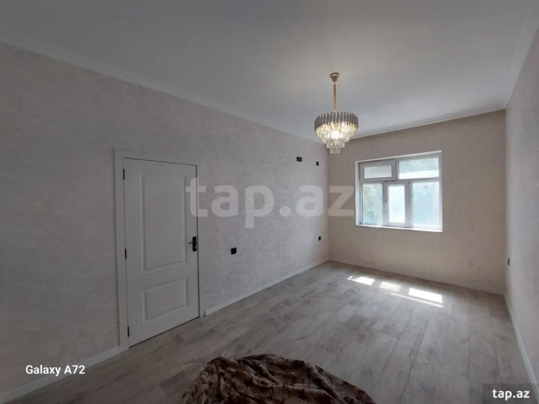 Satılır 5 otaqlı həyət evi