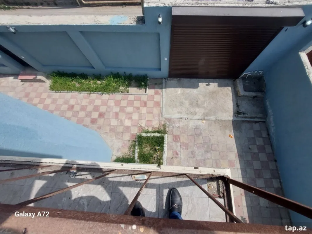 Satılır 5 otaqlı həyət evi