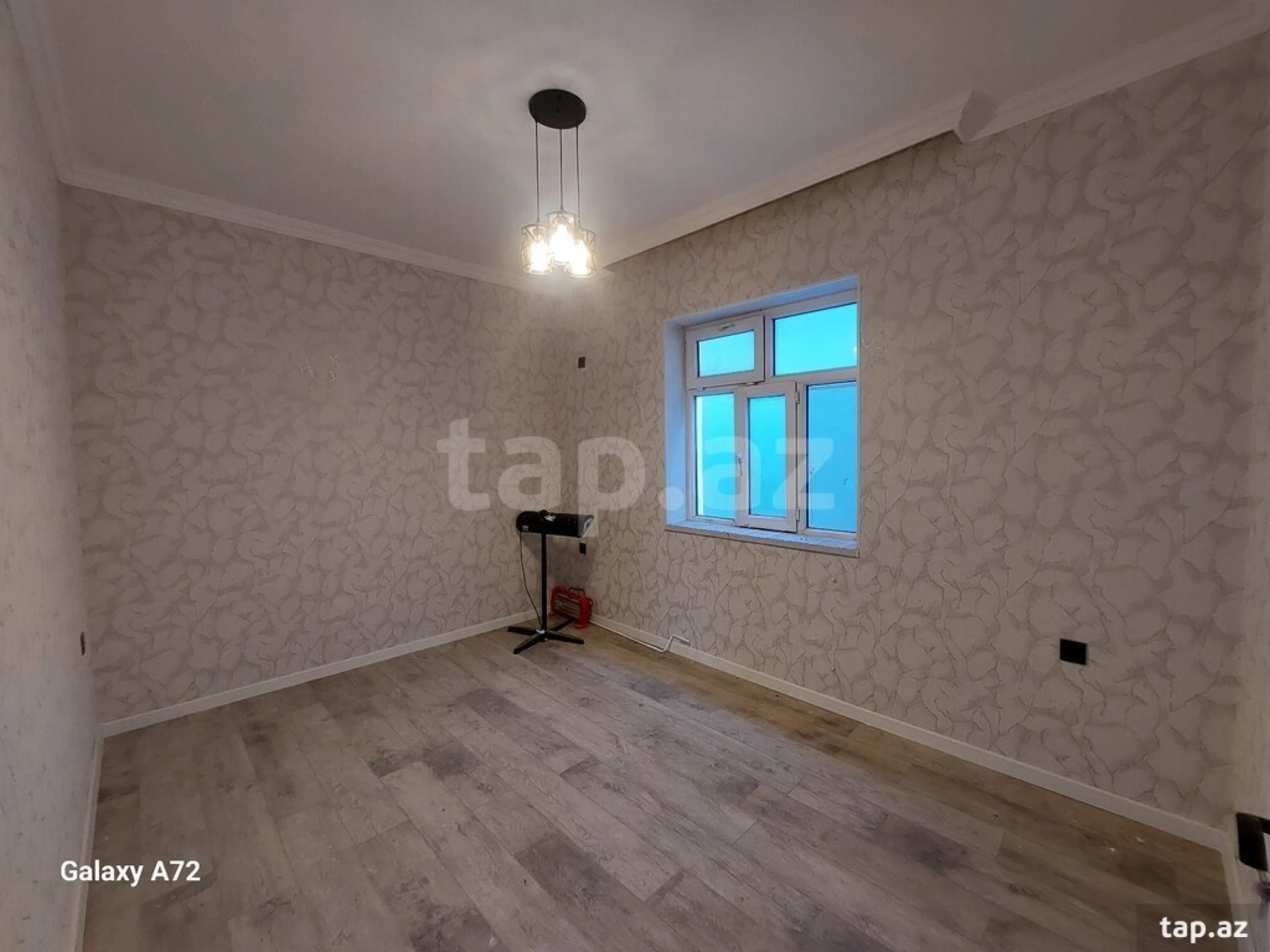 Satılır 5 otaqlı həyət evi