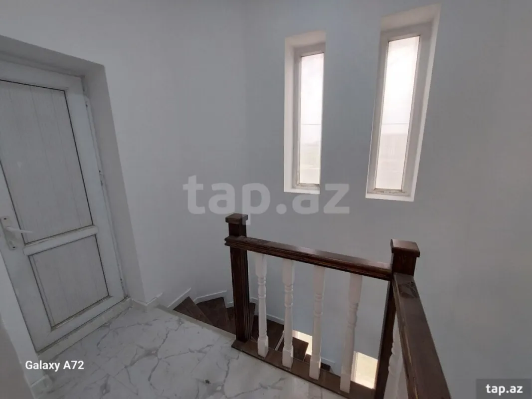 Satılır 5 otaqlı həyət evi