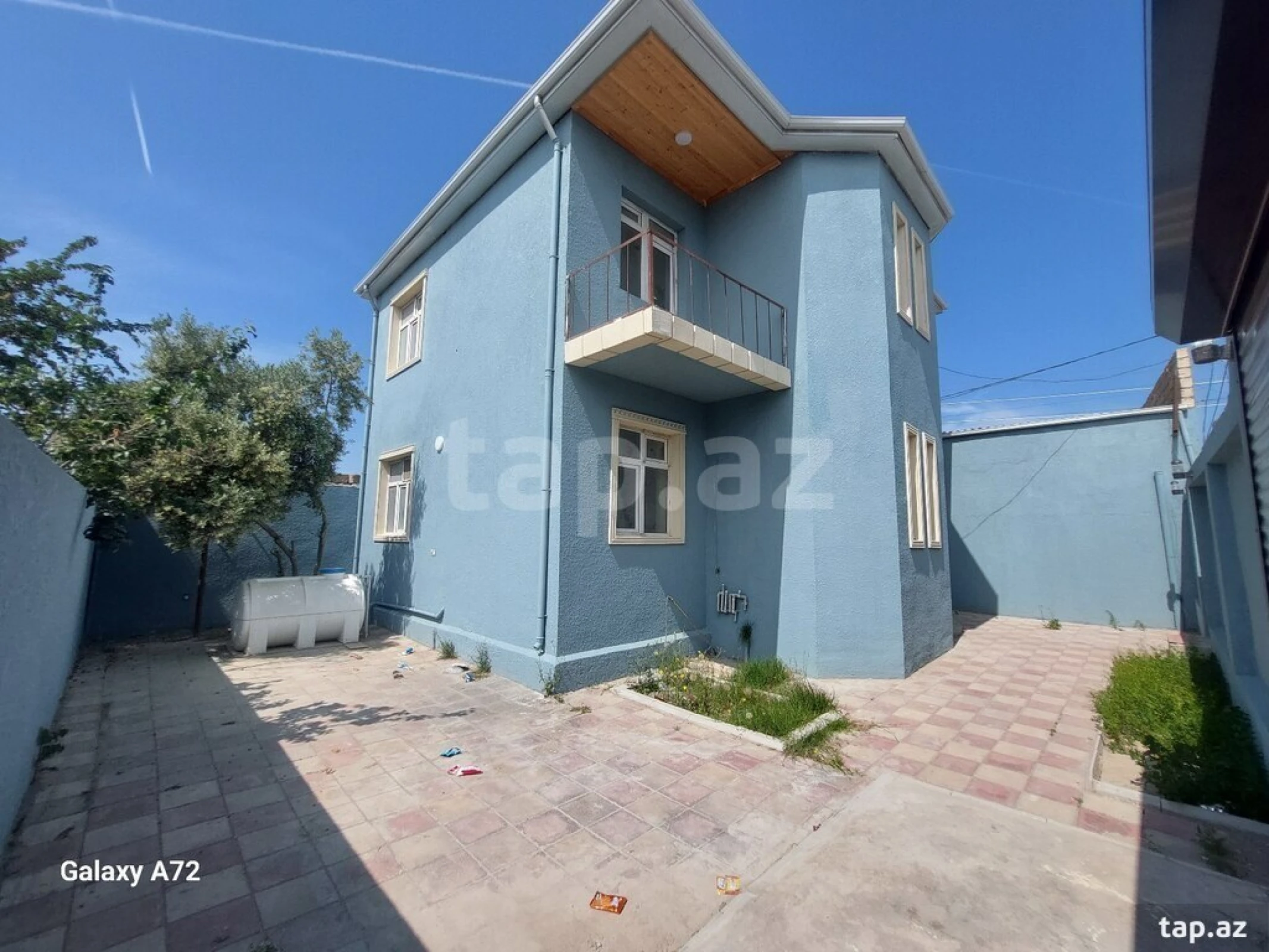 Satılır 5 otaqlı həyət evi